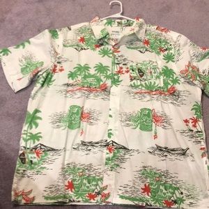 Tiki Print Button Down
